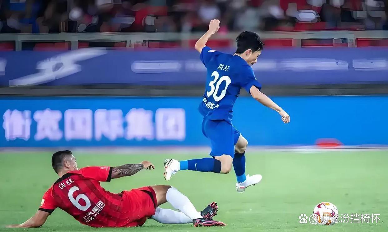 关于清晨欧篮联焦点战,武汉三镇止住颓势,信心回归,纪律约束更严格的信息 关于清晨欧篮联焦点战,武汉三镇止住颓势,信心回归,纪律约束更严格的信息