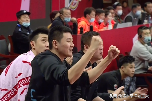 包含转折点皇家马德里内部沟通；CBA季后赛转会期攻防权衡；压力陡增；训练强度明显提升的词条