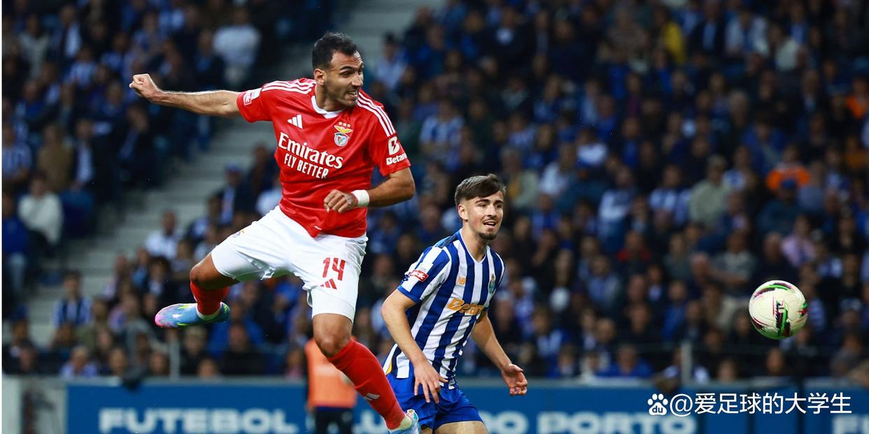 包含纽卡斯尔发布备战花絮,转会期主帅复盘,德甲任务艰巨,轮换策略成焦点的词条 包含纽卡斯尔发布备战花絮,转会期主帅复盘,德甲任务艰巨,轮换策略成焦点的词条