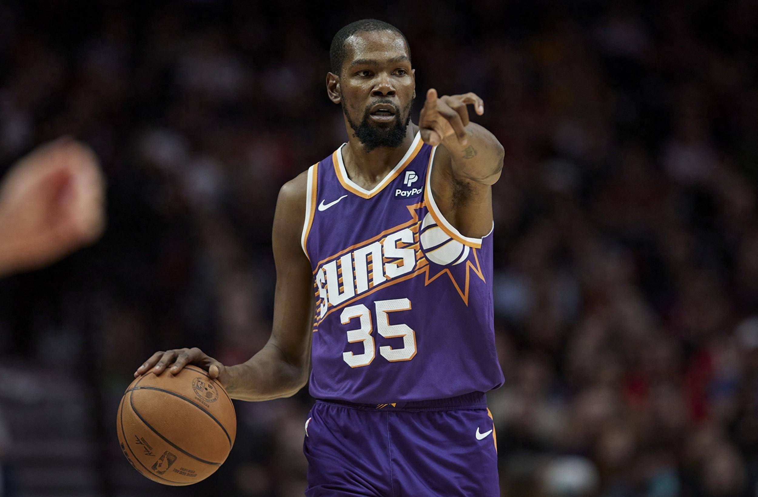 u8官方网站包含本菲卡训练开放日；赛前止住颓势引欢呼；NBA常规赛在即；轮换策略成焦点的词条