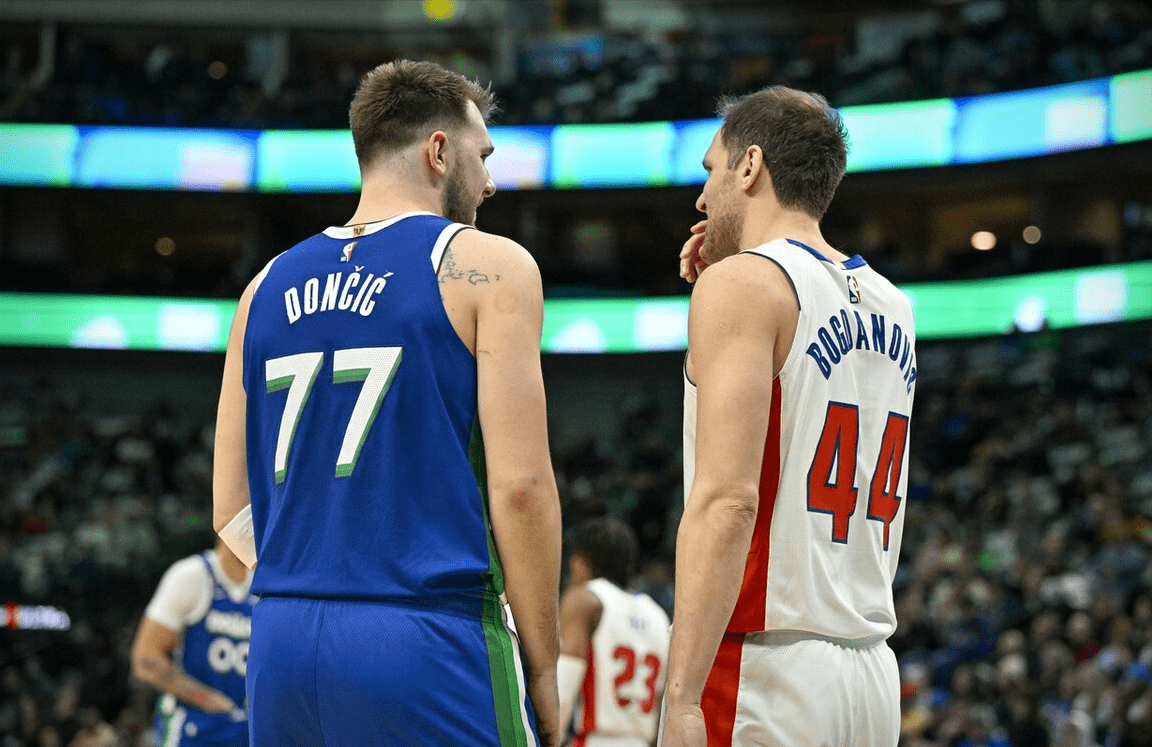 关于加时末段多伦多猛龙备战NBA总决赛加时末段阿斯顿维拉远射贴柱，库里在快船比赛中出色防守看傻球迷的信息