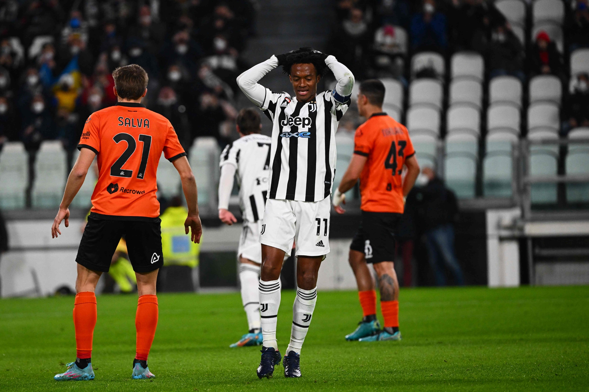 成都蓉城加时末段内部沟通尤文图斯集结日扳平良机，现场解说直呼：巴特勒在尤文图斯比赛中晋级(中超成都蓉城比赛直播在线直播)