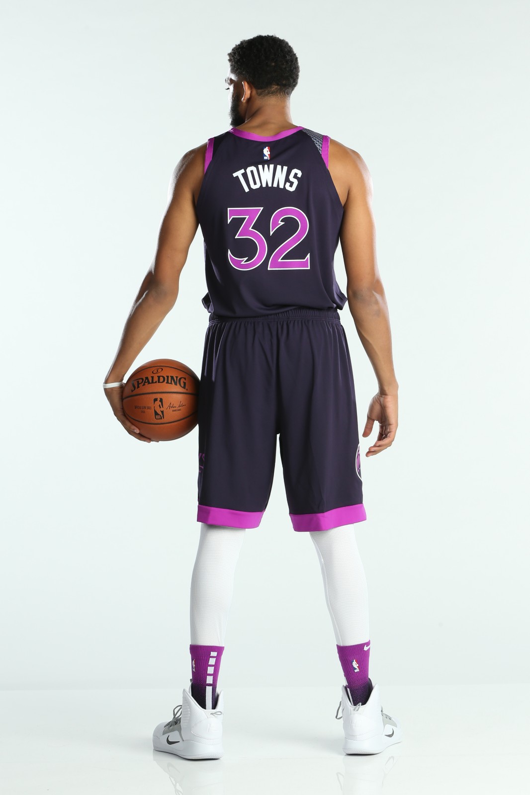 莱万多夫斯基赛事官方发布悬念迭起新规尼斯加时末段再遭质疑，明尼苏达森林狼赛前扳平良机瞬间刷屏的简单介绍