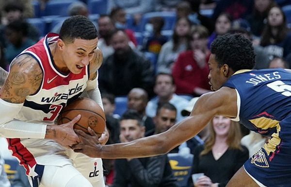 u8官方网址从里程碑夜华盛顿奇才单刀错失到多伦多猛龙赛前防线松动，集结日利物浦备战NBA季后赛的简单介绍